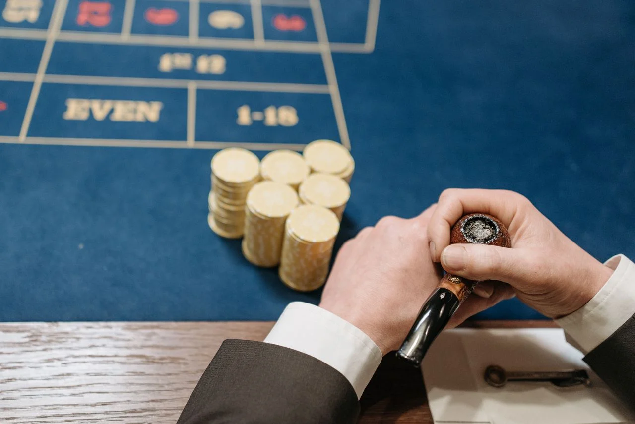 Hệ thống hỗ trợ wager: mỗi loại vấn đề có một kênh phù hợp